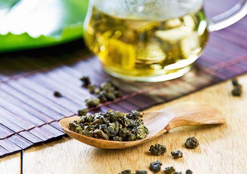trà olong thường được kết hợp với các loại hạt sen, vải, đào